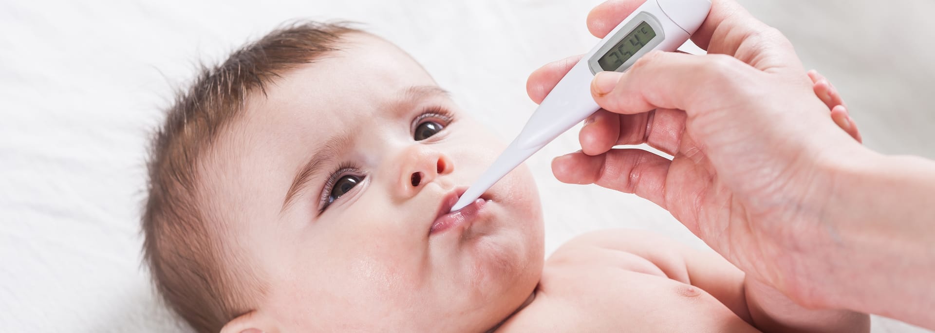 Cuándo preocuparte por la fiebre de tu bebé Hero